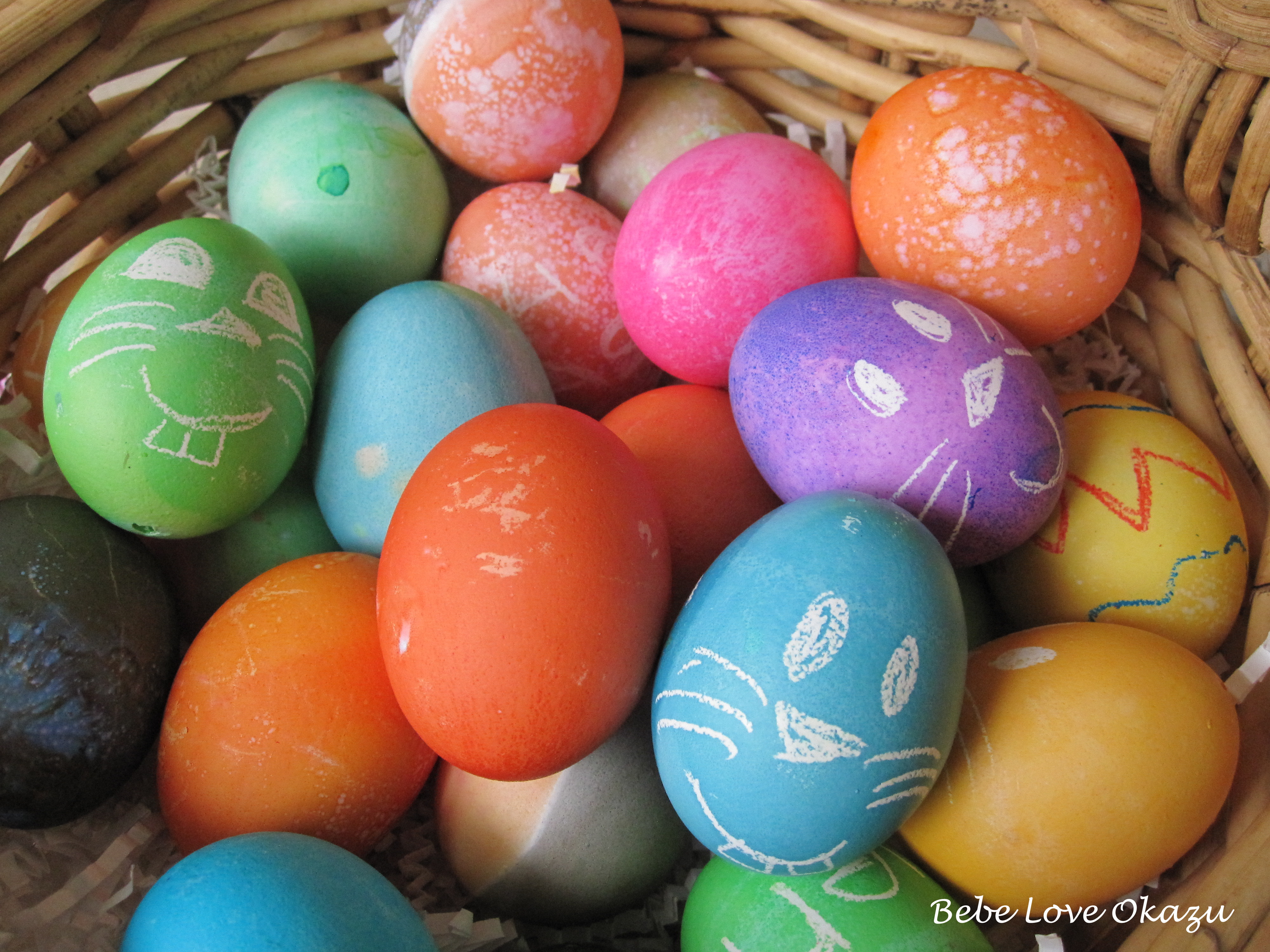 Perfect Hard Boiled Eggs, Decorating Eggs, An Easter Egg Hunt & A Pony