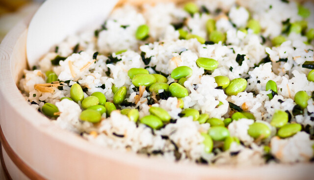 Edamame Gohan (Brown Rice with Soy Beans, Nametake, Wakame)
