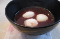 INSTANT Shiratama Zenzai (Japanese Sweet Red Bean Soup with Mini Mochi Pillows)